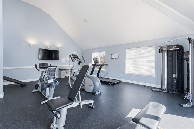 360 Littleton Rd E10, Chelmsford, MA 01824