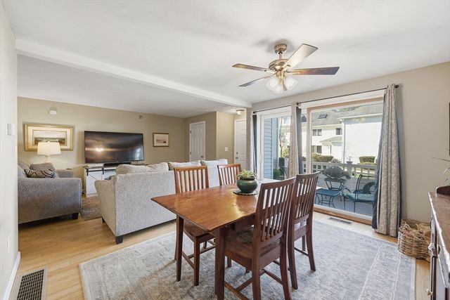 360 Littleton Rd E10, Chelmsford, MA 01824