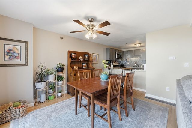 360 Littleton Rd E10, Chelmsford, MA 01824