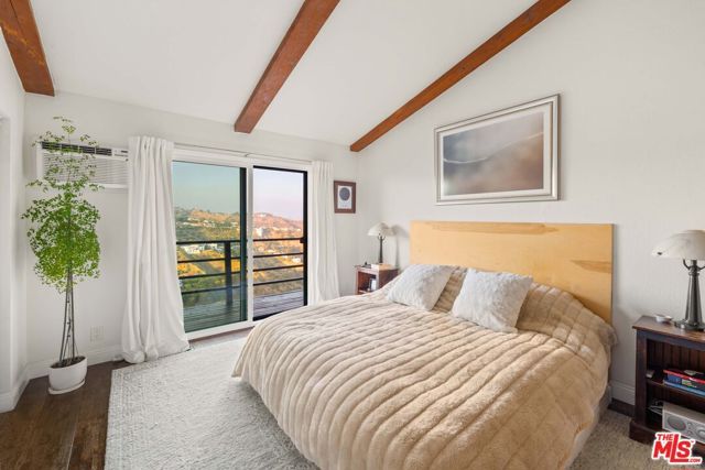 2154 Beech Knoll Road, Los Angeles, CA 90046