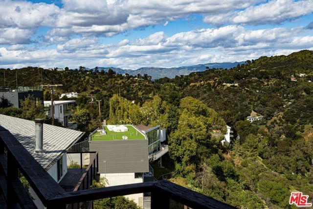 2154 Beech Knoll Road, Los Angeles, CA 90046