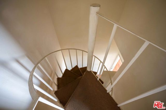 2154 Beech Knoll Road, Los Angeles, CA 90046