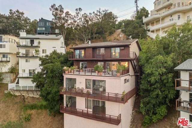 2154 Beech Knoll Road, Los Angeles, CA 90046