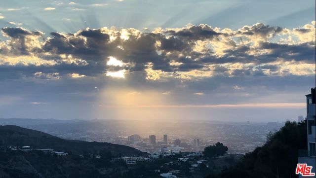 2154 Beech Knoll Road, Los Angeles, CA 90046