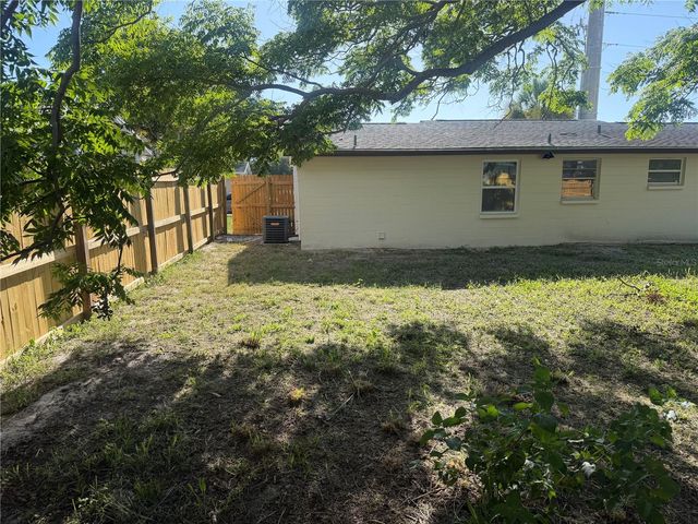 9030 GRAY FOX LANE, Port Richey, FL 34668