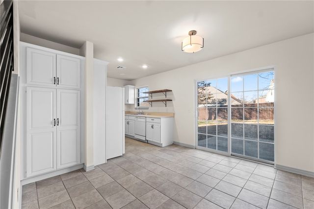 6001 W Knoll View Way, Rogers, AR 72758