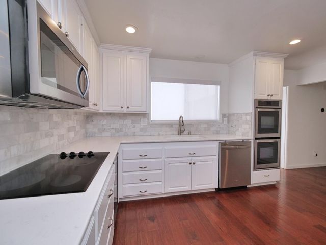 1206 COMMONS DR., Sacramento, CA 95825