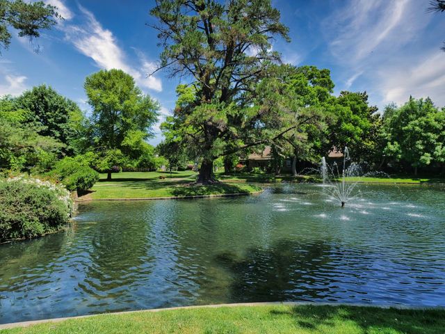 1206 COMMONS DR., Sacramento, CA 95825