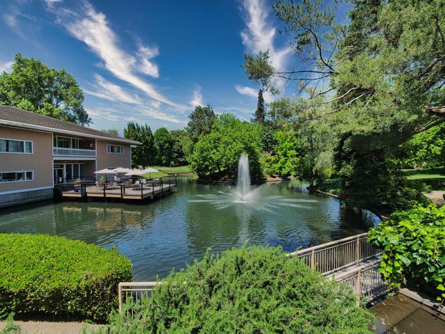 1206 COMMONS DR., Sacramento, CA 95825