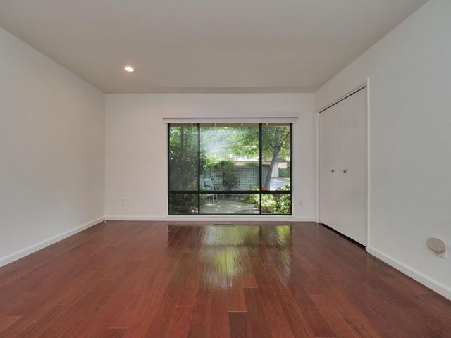 1206 COMMONS DR., Sacramento, CA 95825