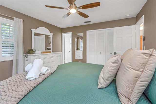 11530 66TH AVENUE N, Seminole, FL 33772