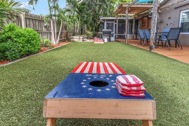 11530 66TH AVENUE N, Seminole, FL 33772