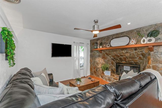 11530 66TH AVENUE N, Seminole, FL 33772