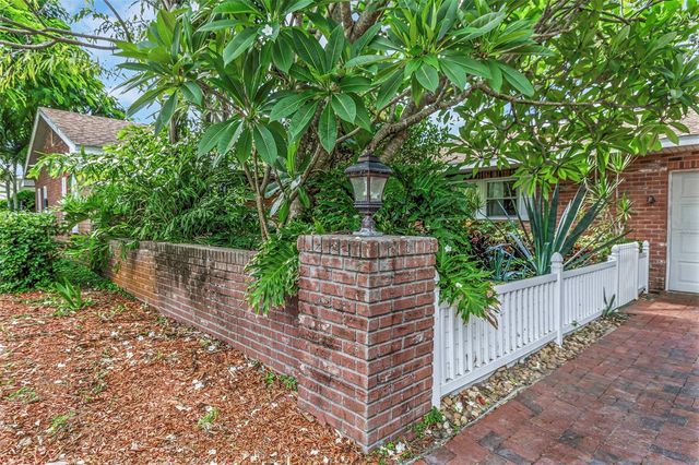 11530 66TH AVENUE N, Seminole, FL 33772