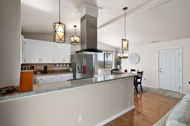 3735 Lakeview Dr, Ione, CA 95640