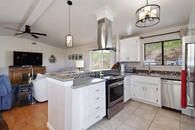 3735 Lakeview Dr, Ione, CA 95640