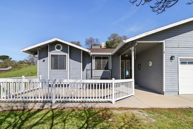3735 Lakeview Dr, Ione, CA 95640