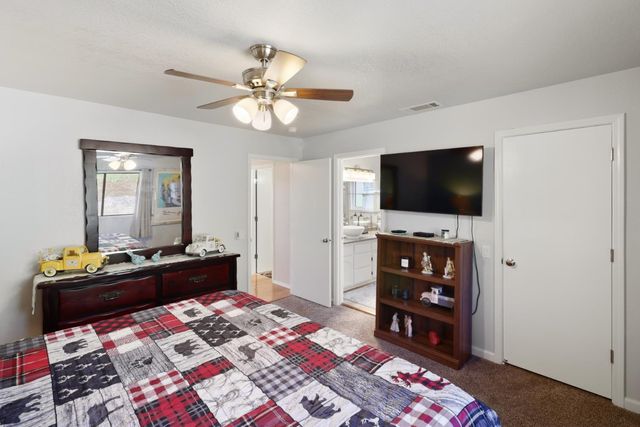 3735 Lakeview Dr, Ione, CA 95640