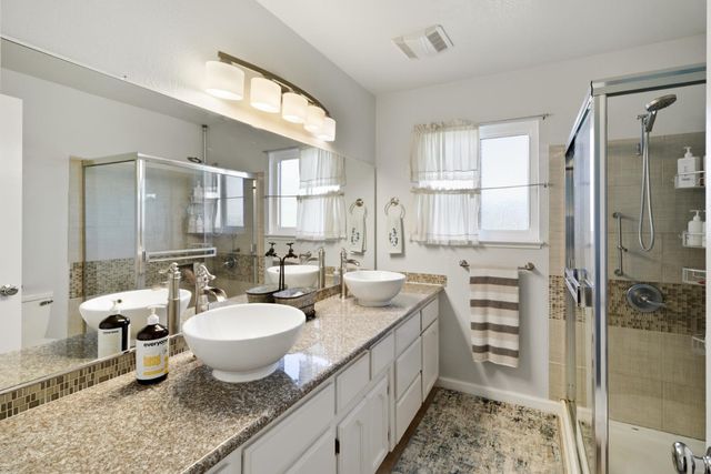 3735 Lakeview Dr, Ione, CA 95640