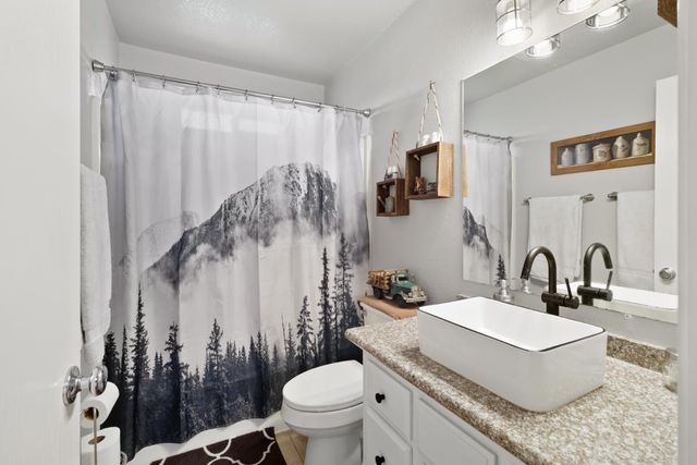 3735 Lakeview Dr, Ione, CA 95640