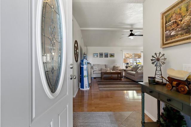 3735 Lakeview Dr, Ione, CA 95640