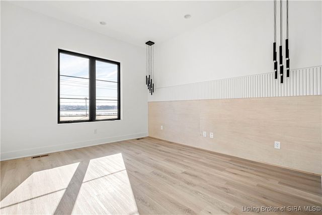 110 Howard Lane, Jeffersonville, IN 47130