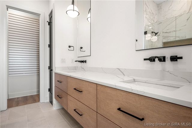 110 Howard Lane, Jeffersonville, IN 47130