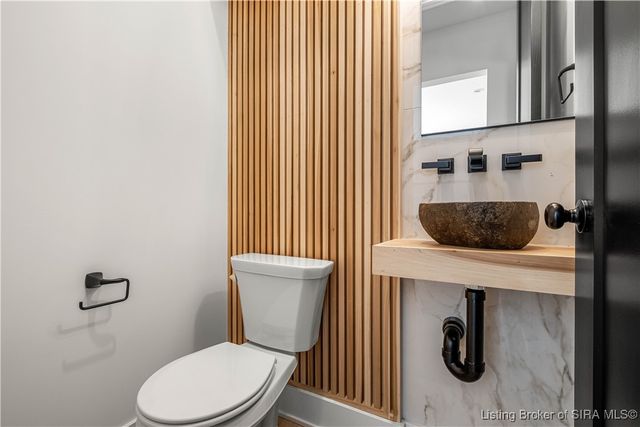 110 Howard Lane, Jeffersonville, IN 47130