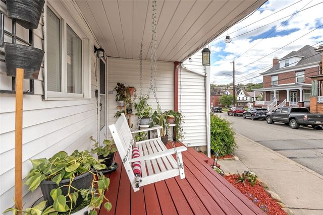 112 W Fayette St, Connellsville, PA 15425