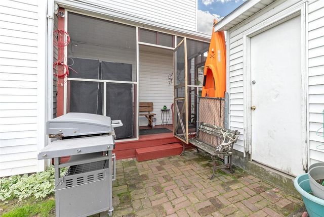 112 W Fayette St, Connellsville, PA 15425