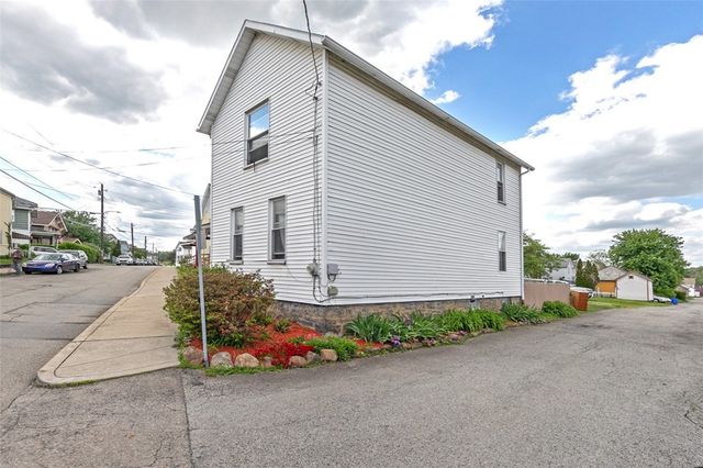 112 W Fayette St, Connellsville, PA 15425
