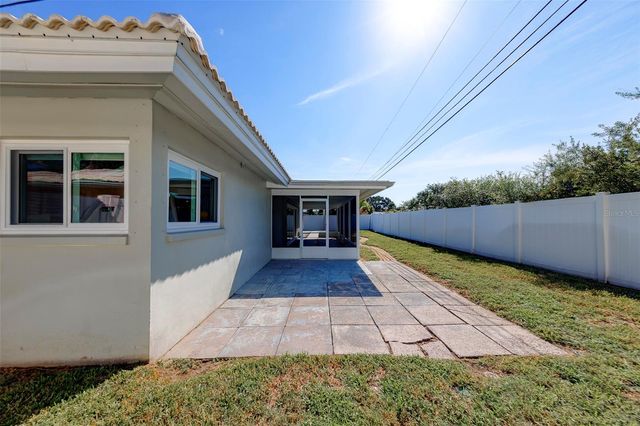 2061 ATTACHE COURT, Clearwater, FL 33764
