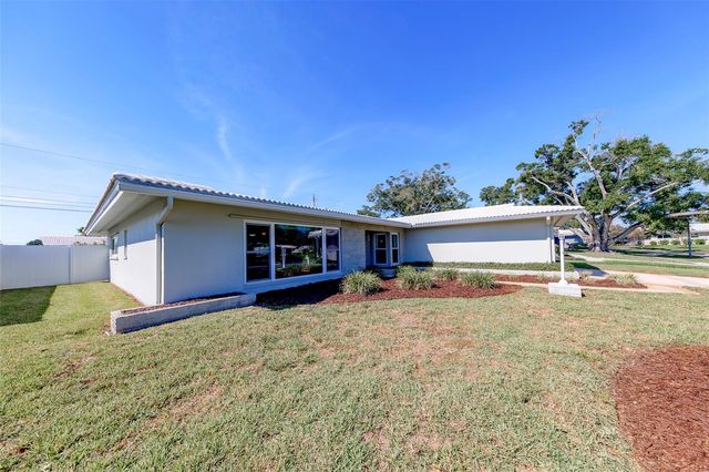 2061 ATTACHE COURT, Clearwater, FL 33764