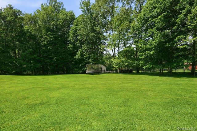 882 Kipling Drive, Yorktown Heights, NY 10598
