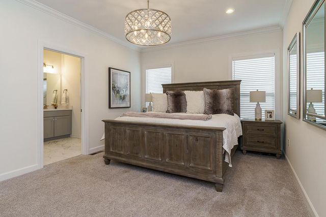 7652 Gateway Boulevard, Powell, OH 43065