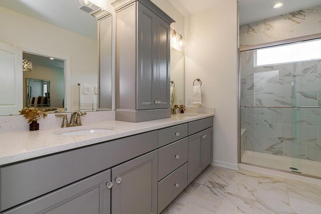 7652 Gateway Boulevard, Powell, OH 43065