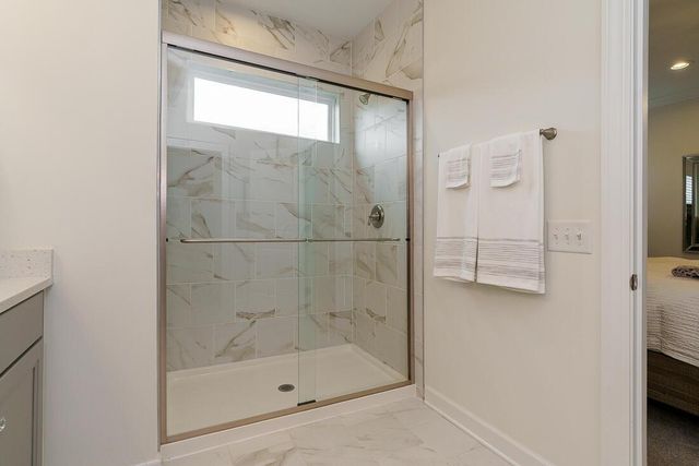 7652 Gateway Boulevard, Powell, OH 43065