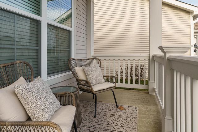 7652 Gateway Boulevard, Powell, OH 43065