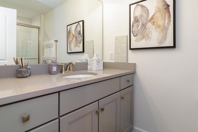 7652 Gateway Boulevard, Powell, OH 43065