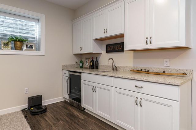 7652 Gateway Boulevard, Powell, OH 43065