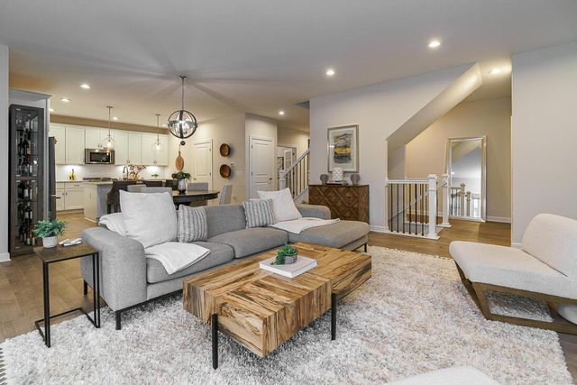 7652 Gateway Boulevard, Powell, OH 43065