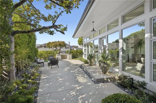 706 Poinsettia, Corona Del Mar, CA 92625