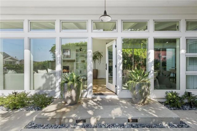 706 Poinsettia, Corona Del Mar, CA 92625