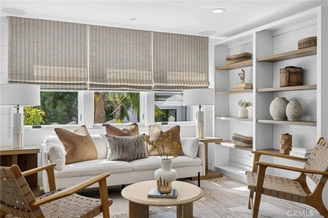 706 Poinsettia, Corona Del Mar, CA 92625