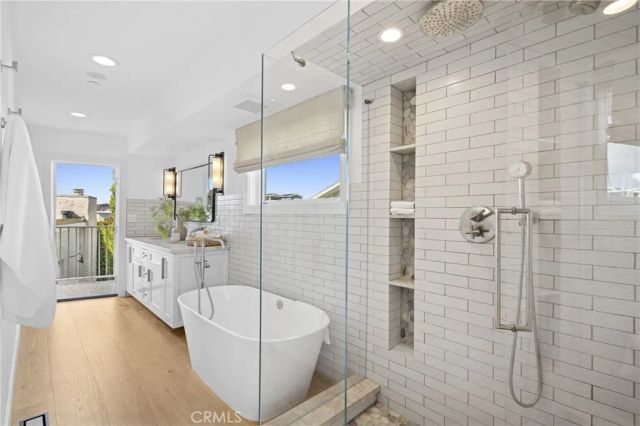 706 Poinsettia, Corona Del Mar, CA 92625