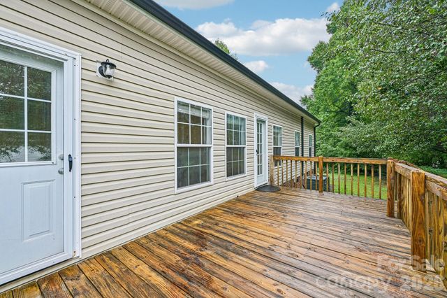 108 Grand Acres Lane, Maiden, NC 28650
