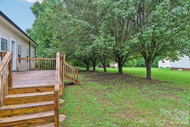 108 Grand Acres Lane, Maiden, NC 28650
