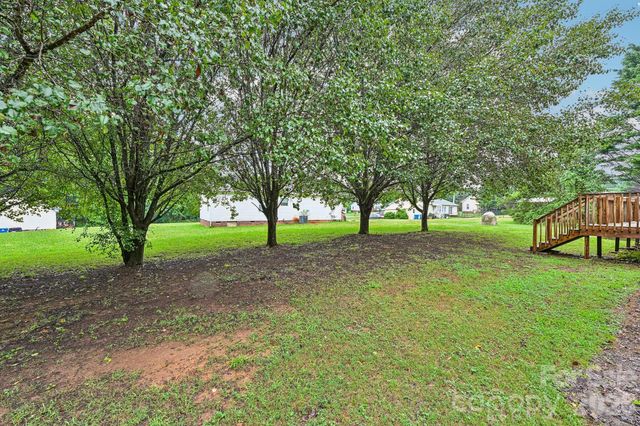 108 Grand Acres Lane, Maiden, NC 28650