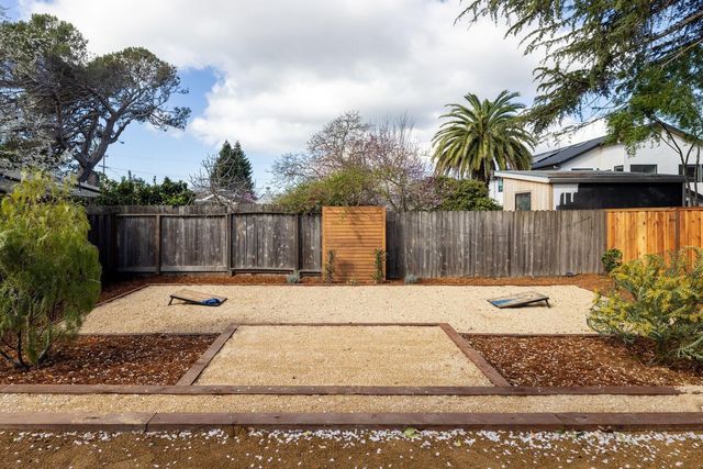 1360 Acton St, Berkeley, CA 94706