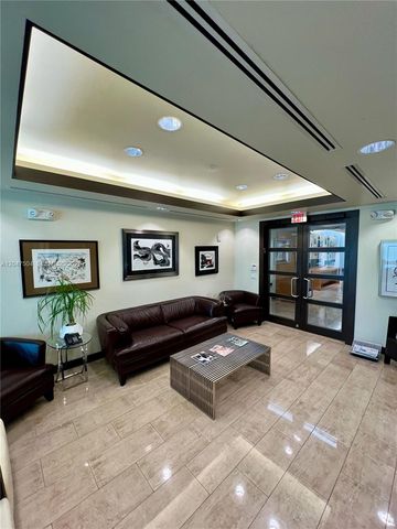 20900 NE 30 TH Ave 600, Aventura, FL 33180